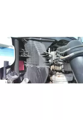 FREIGHTLINER CASCADIA 126 AIR INTAKE