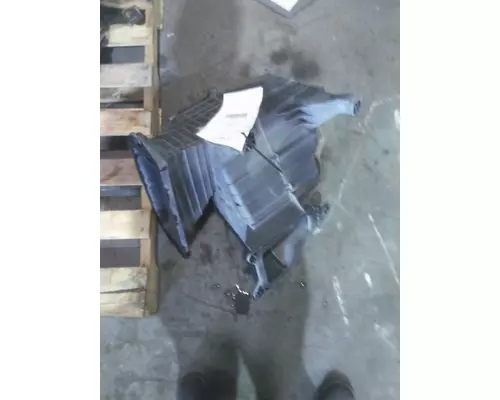 FREIGHTLINER CASCADIA 126 AIR INTAKE