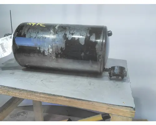 FREIGHTLINER CASCADIA 126 AIR TANK