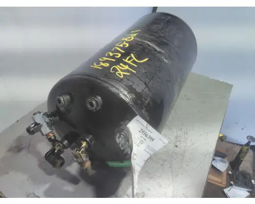 FREIGHTLINER CASCADIA 126 AIR TANK