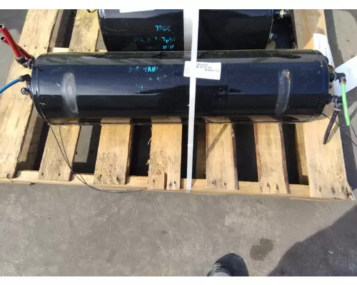 FREIGHTLINER CASCADIA 126 AIR TANK