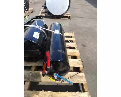 FREIGHTLINER CASCADIA 126 AIR TANK