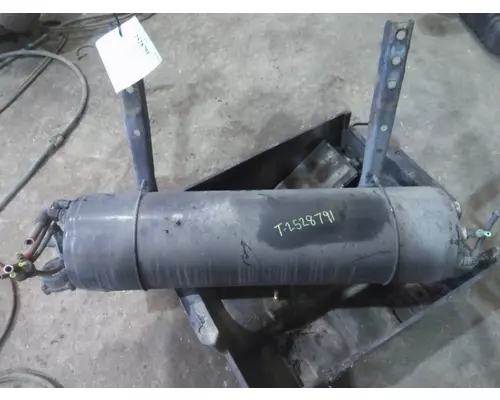 FREIGHTLINER CASCADIA 126 AIR TANK