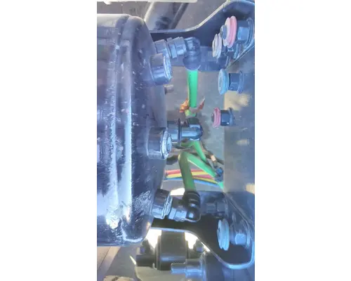 FREIGHTLINER CASCADIA 126 AIR TANK