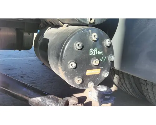FREIGHTLINER CASCADIA 126 AIR TANK