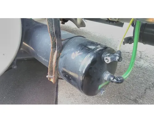 FREIGHTLINER CASCADIA 126 AIR TANK