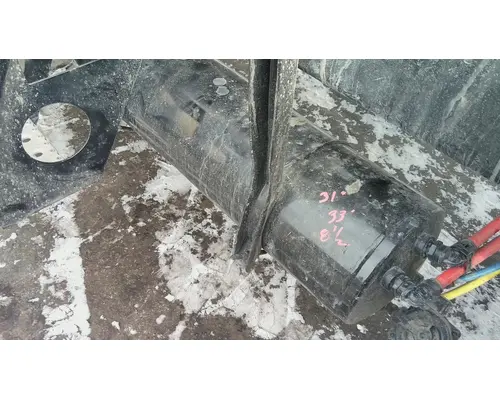 FREIGHTLINER CASCADIA 126 AIR TANK