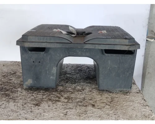 FREIGHTLINER CASCADIA 126 BATTERY BOX