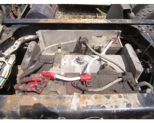 FREIGHTLINER CASCADIA 126 BATTERY BOX