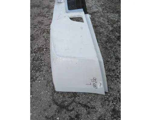 FREIGHTLINER CASCADIA 126 BUMPER ASSEMBLY, FRONT