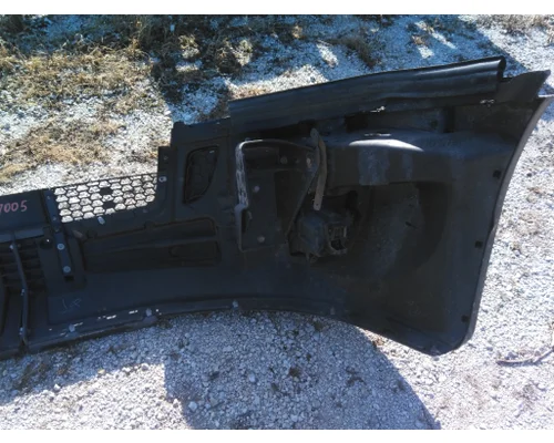 FREIGHTLINER CASCADIA 126 BUMPER ASSEMBLY, FRONT