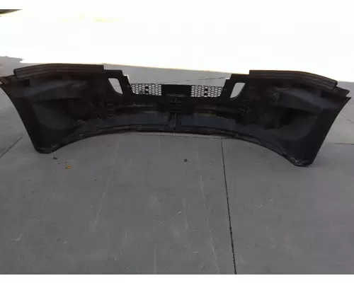 FREIGHTLINER CASCADIA 126 BUMPER ASSEMBLY, FRONT