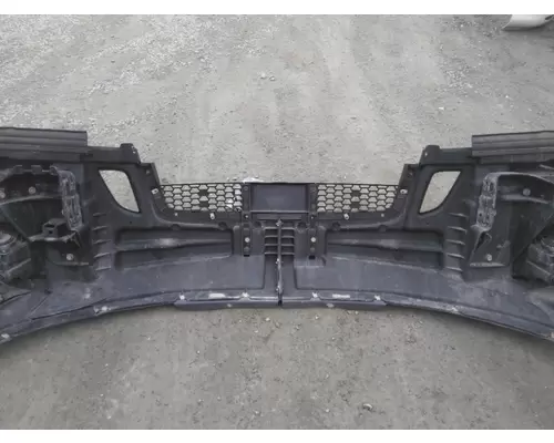 FREIGHTLINER CASCADIA 126 BUMPER ASSEMBLY, FRONT