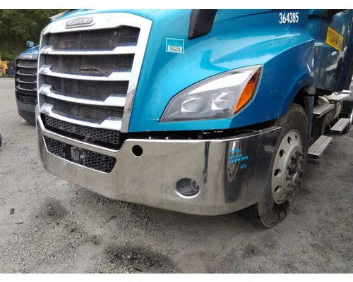 FREIGHTLINER CASCADIA 126 BUMPER ASSEMBLY, FRONT