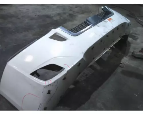 FREIGHTLINER CASCADIA 126 BUMPER ASSEMBLY, FRONT