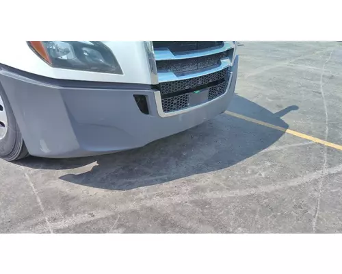 FREIGHTLINER CASCADIA 126 BUMPER ASSEMBLY, FRONT