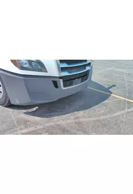FREIGHTLINER CASCADIA 126 BUMPER ASSEMBLY, FRONT