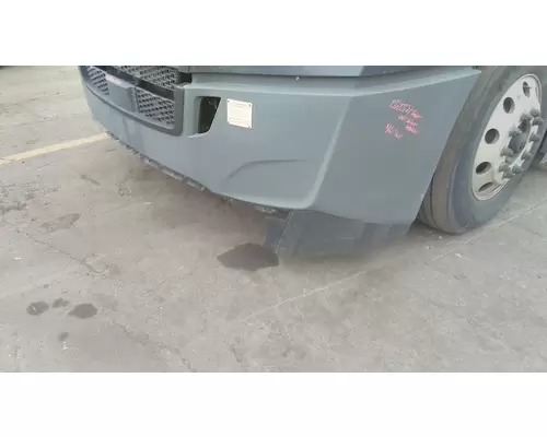 FREIGHTLINER CASCADIA 126 BUMPER ASSEMBLY, FRONT