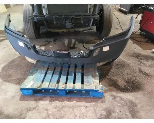 FREIGHTLINER CASCADIA 126 BUMPER ASSEMBLY, FRONT