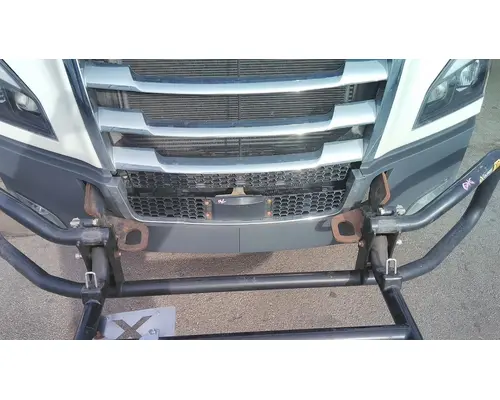 FREIGHTLINER CASCADIA 126 BUMPER ASSEMBLY, FRONT