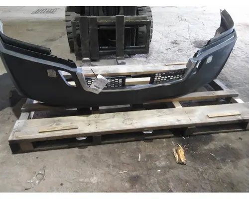 FREIGHTLINER CASCADIA 126 BUMPER ASSEMBLY, FRONT