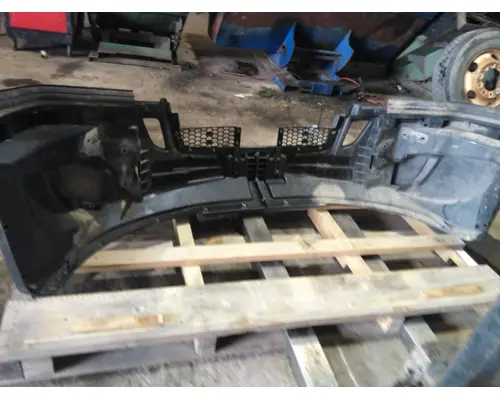 FREIGHTLINER CASCADIA 126 BUMPER ASSEMBLY, FRONT