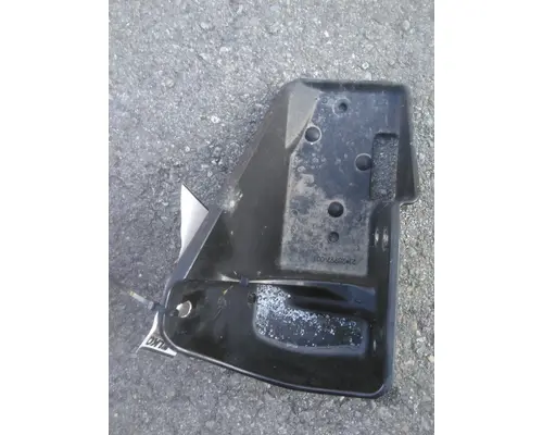 FREIGHTLINER CASCADIA 126 BUMPER BRACKET