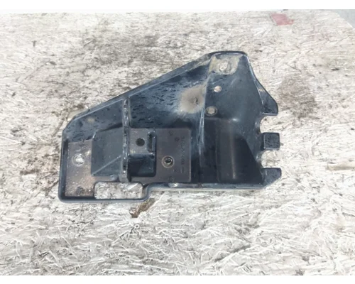 FREIGHTLINER CASCADIA 126 BUMPER BRACKET