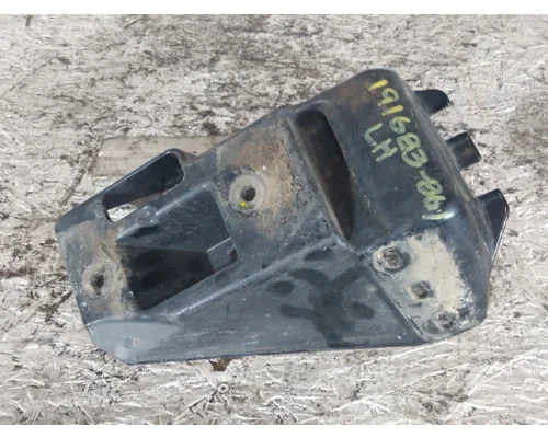 FREIGHTLINER CASCADIA 126 BUMPER BRACKET