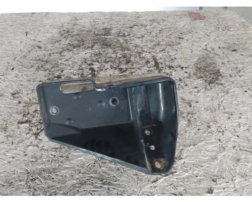 FREIGHTLINER CASCADIA 126 BUMPER BRACKET