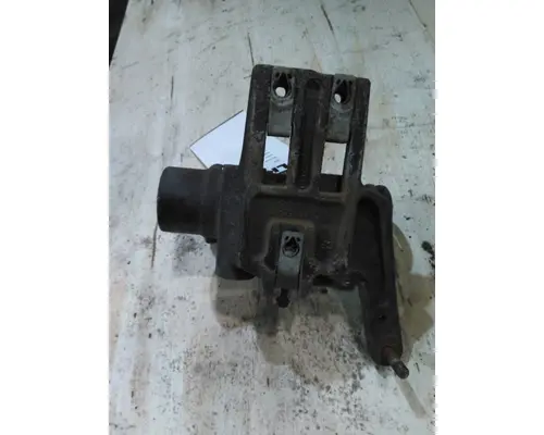 FREIGHTLINER CASCADIA 126 BUMPER BRACKET