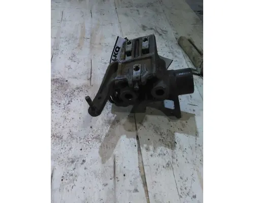 FREIGHTLINER CASCADIA 126 BUMPER BRACKET