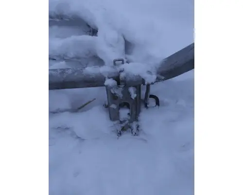 FREIGHTLINER CASCADIA 126 BUMPER BRUSH GUARD