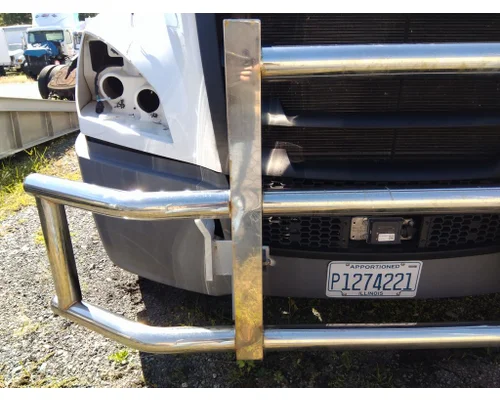FREIGHTLINER CASCADIA 126 BUMPER BRUSH GUARD