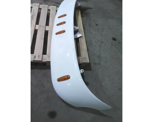 FREIGHTLINER CASCADIA 126 CAB CLIP