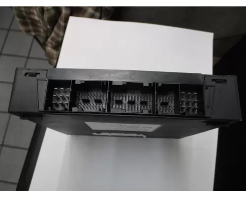 FREIGHTLINER CASCADIA 126 CAB CONTROL MODULE