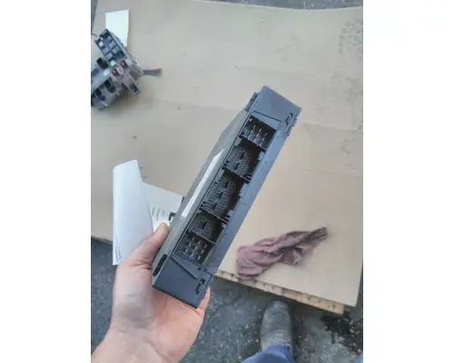 FREIGHTLINER CASCADIA 126 CAB CONTROL UNIT MODULE