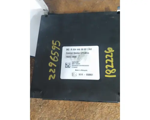 FREIGHTLINER CASCADIA 126 CAB CONTROL UNIT MODULE