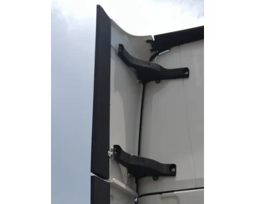 FREIGHTLINER CASCADIA 126 CAB EXTENSION