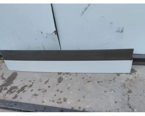 FREIGHTLINER CASCADIA 126 CAB EXTENSION