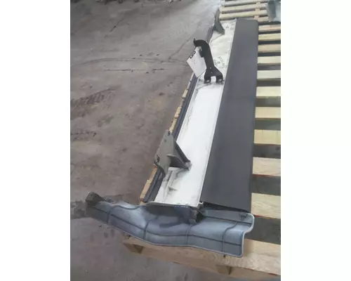 FREIGHTLINER CASCADIA 126 CAB EXTENSION