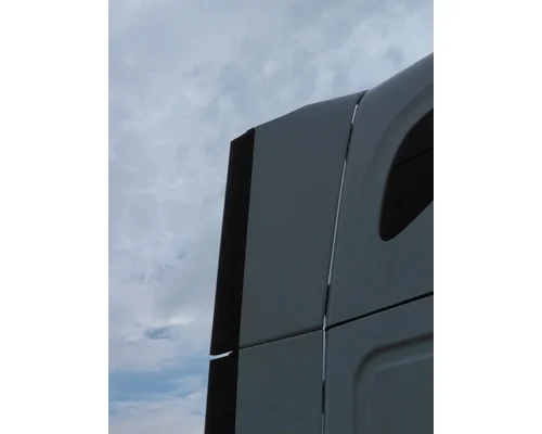 FREIGHTLINER CASCADIA 126 CAB EXTENSION