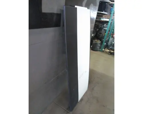 FREIGHTLINER CASCADIA 126 CAB EXTENSION