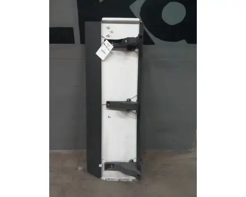 FREIGHTLINER CASCADIA 126 CAB EXTENSION