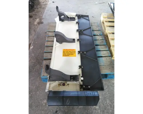 FREIGHTLINER CASCADIA 126 CAB EXTENSION