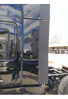 FREIGHTLINER CASCADIA 126 CAB EXTENSION
