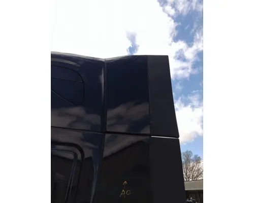 FREIGHTLINER CASCADIA 126 CAB EXTENSION