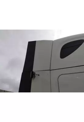 FREIGHTLINER CASCADIA 126 CAB EXTENSION