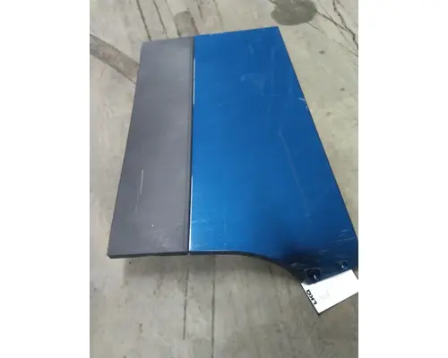 FREIGHTLINER CASCADIA 126 CAB EXTENSION