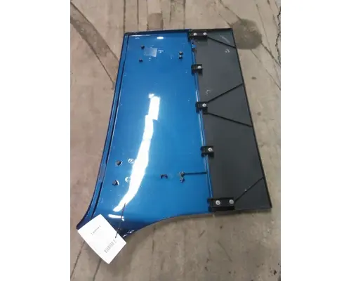 FREIGHTLINER CASCADIA 126 CAB EXTENSION